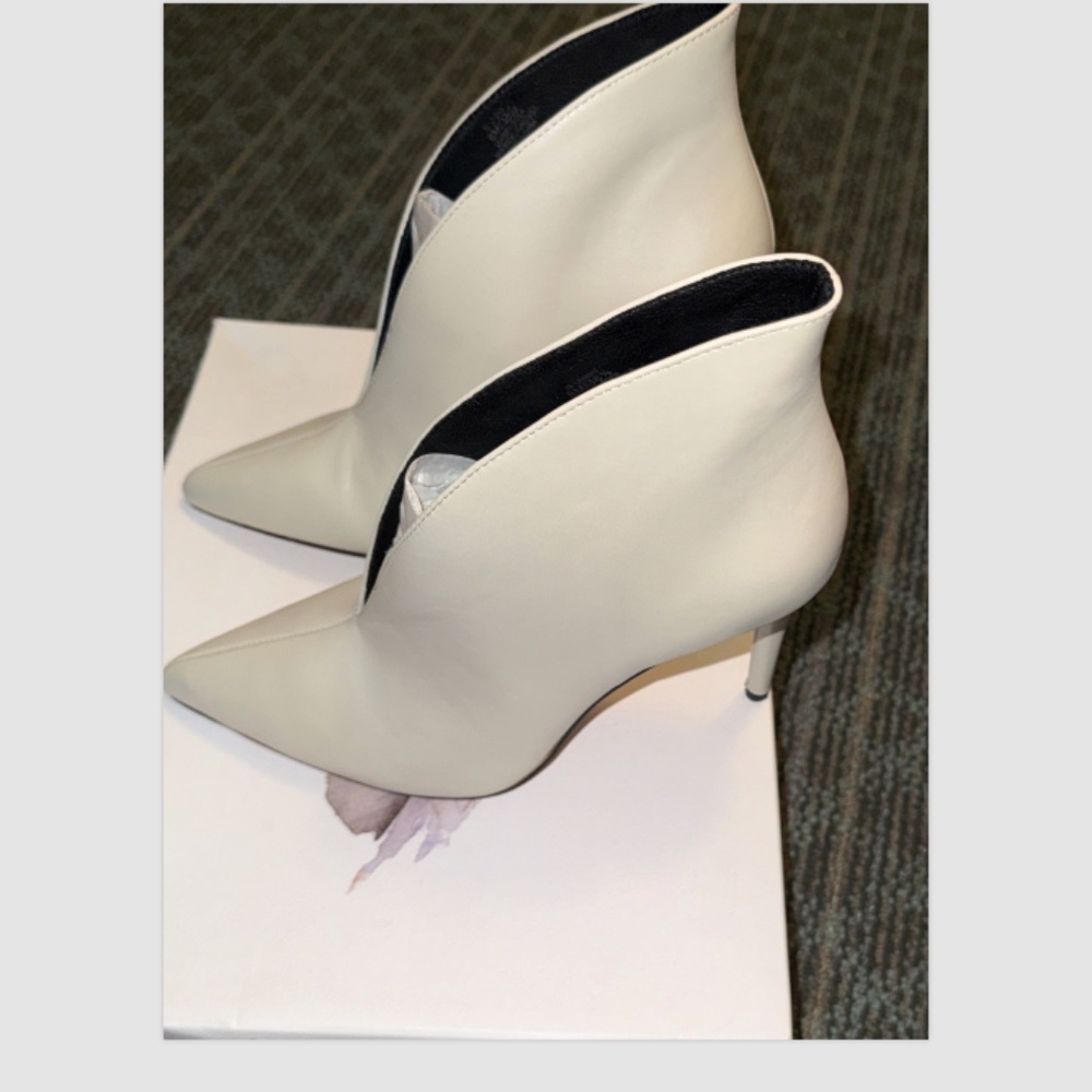 Jessica Simpson Stiletto Bootie Cream Size 8 - Picture 4 of 5